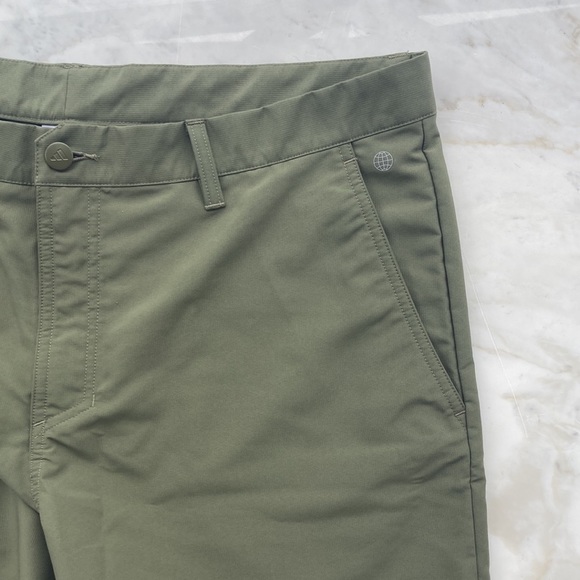 ADIDAS RIPSTOP GOLF SHORT SIZE 36 OLIVE - Picture 5 of 13